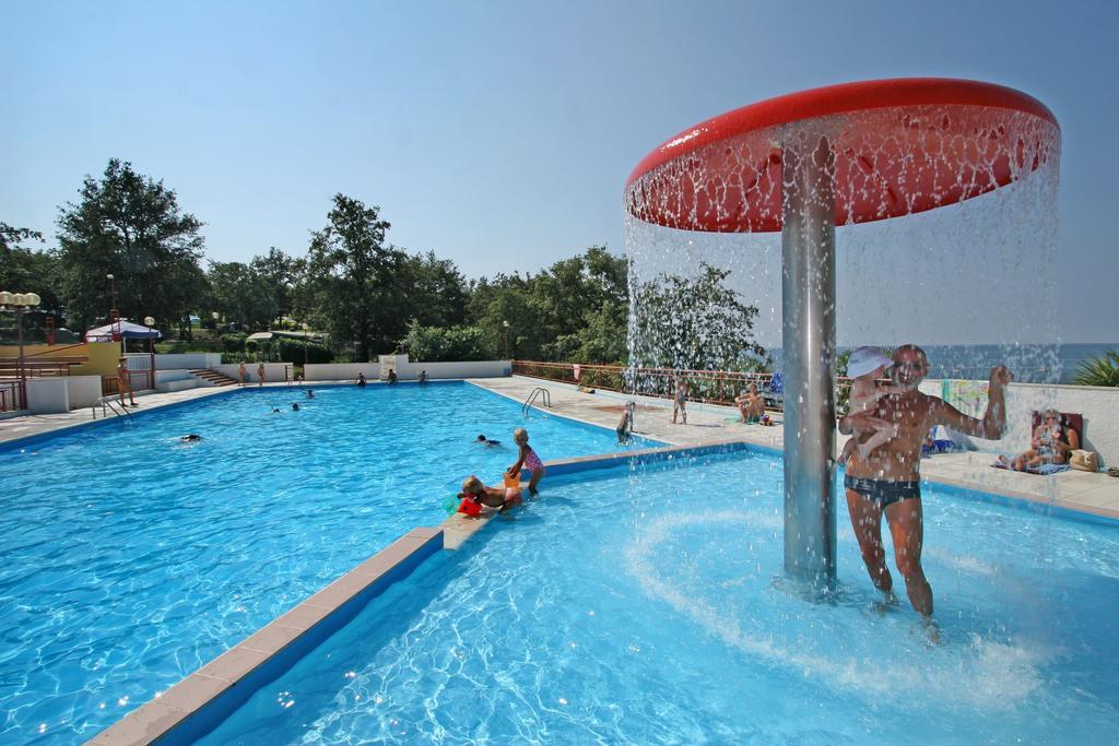 Ferienpark Mobile Homes Comfort Capri Bijela Uvala Mugeba