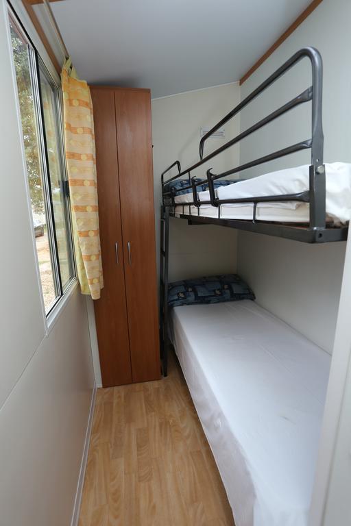Mobile Homes Comfort Capri Bijela Uvala Holiday park 4*